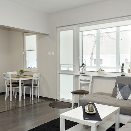 Cosy And Modern 1Bd Flat Near The City Centre By Flat Mаnager Varna Exterior photo